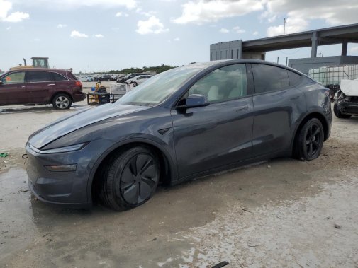 2026 TESLA MODEL Y