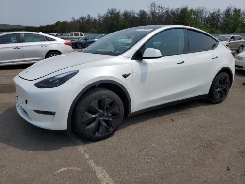 2025 TESLA MODEL Y