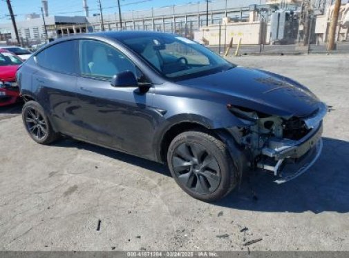 2025 TESLA MODEL Y