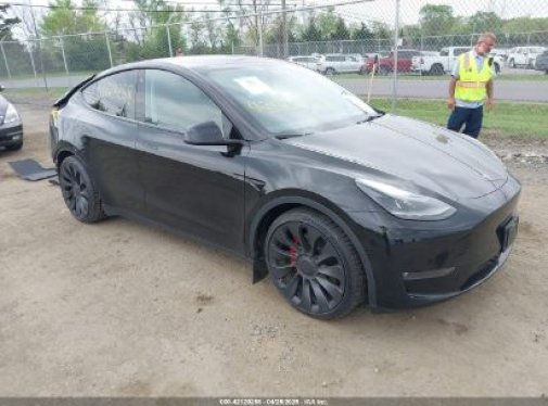 2023 TESLA MODEL Y Performance