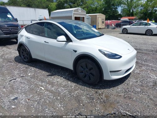 2025 TESLA MODEL Y