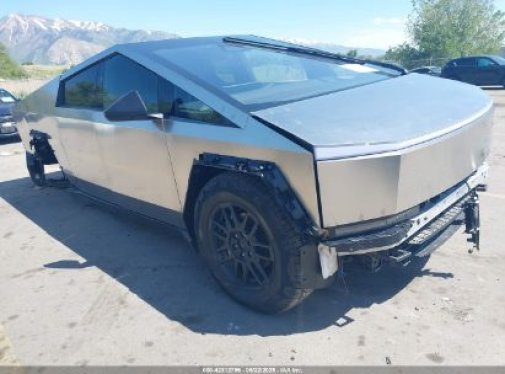 2025 TESLA CYBERTRUCK
