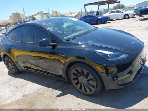 2024 TESLA MODEL Y Performance