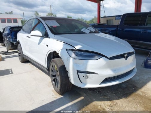 2022 TESLA MODEL X Plaid