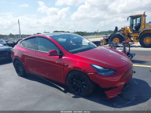 2024 TESLA MODEL Y
