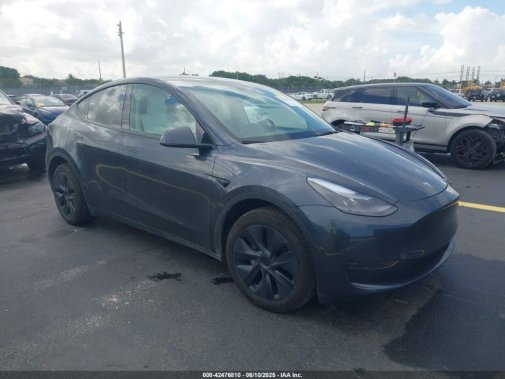 2025 TESLA MODEL Y