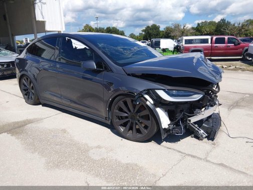 2022 TESLA MODEL X Plaid