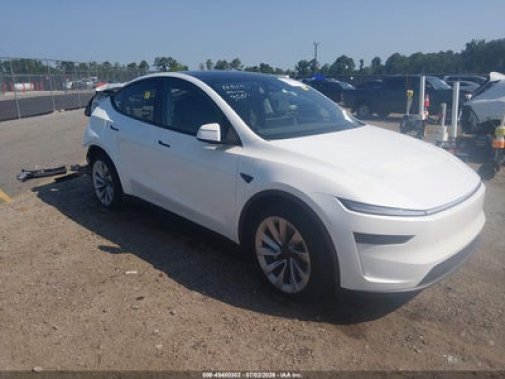 2026 TESLA MODEL Y