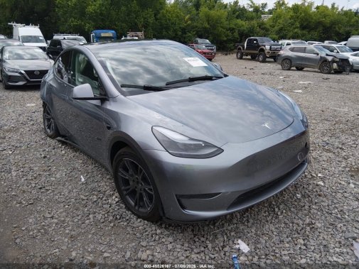 2025 TESLA MODEL Y