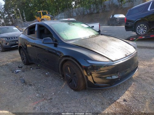 2026 TESLA MODEL Y