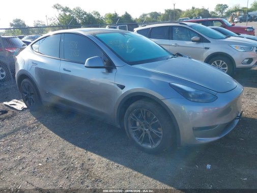 2025 TESLA MODEL Y