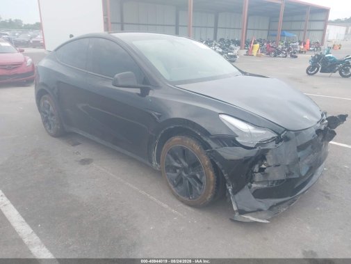 2025 TESLA MODEL Y