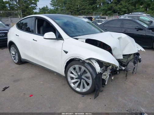 2026 TESLA MODEL Y